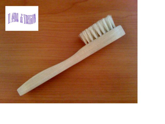 Cepillo Facial de Madera
